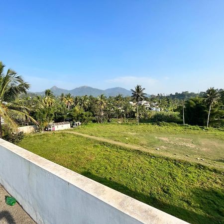 Wayanad Biriyomz Residency, Kalpatta, Low Cost Rooms And Deluxe Apartment Exterior photo