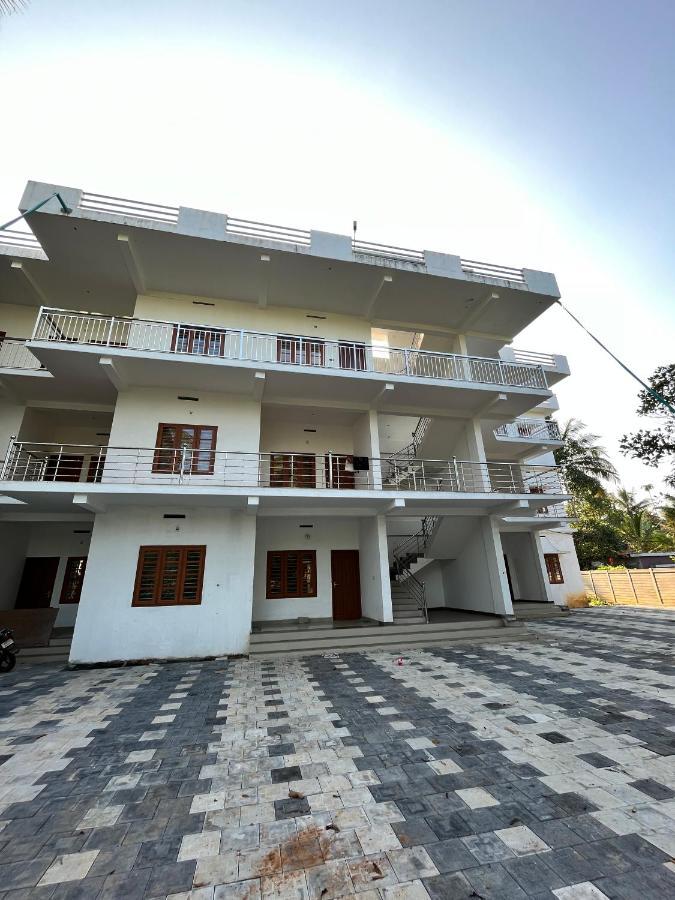 Wayanad Biriyomz Residency, Kalpatta, Low Cost Rooms And Deluxe Apartment Exterior photo